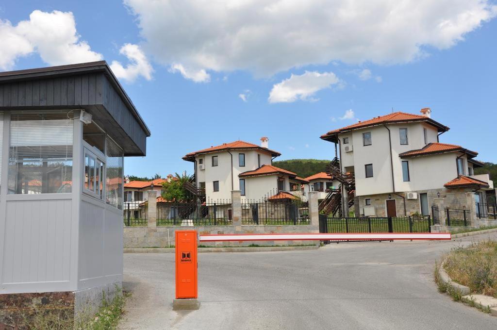 Villa Nina - Bay View Villas Кошарица Екстериор снимка